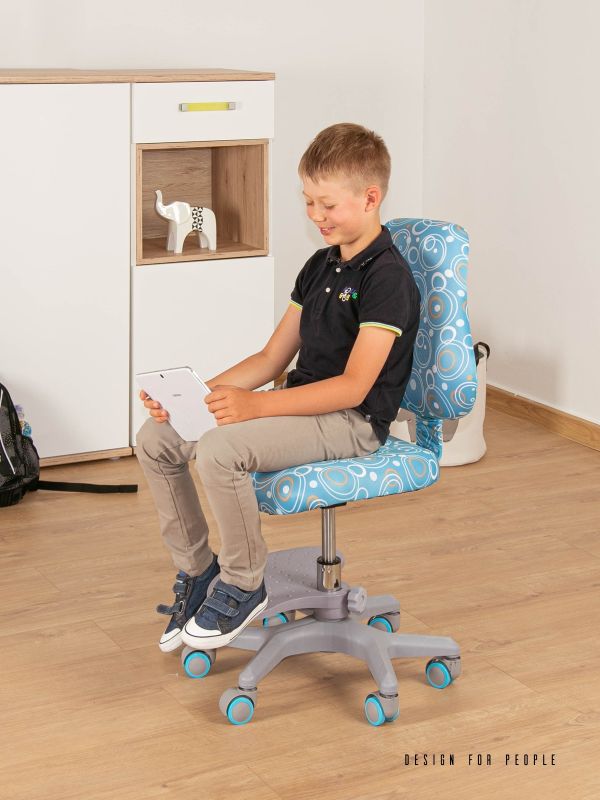 Scaun ergonomic pentru copii, perfect pentru studiu