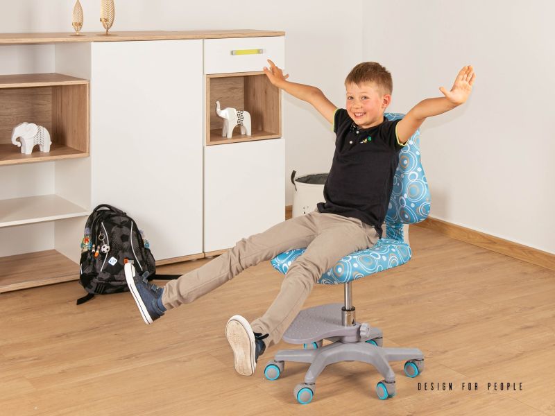 Scaun ergonomic pentru copii, perfect pentru studiu