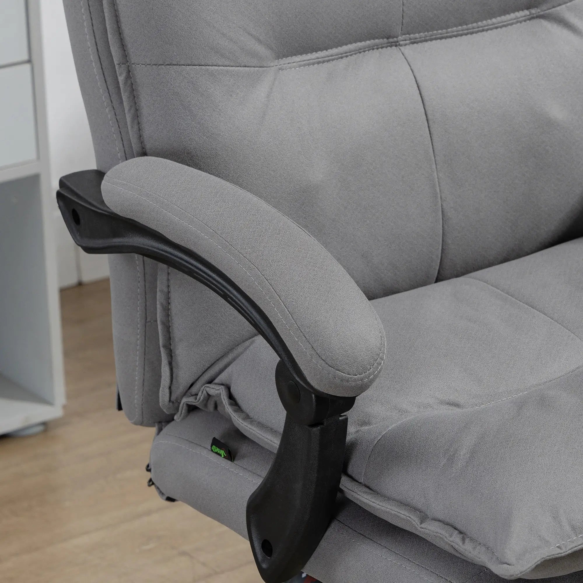 Aero Grey: Simbolul Confortului Directoral – Scaunul Terapeutic cu Masaj și Încălzire