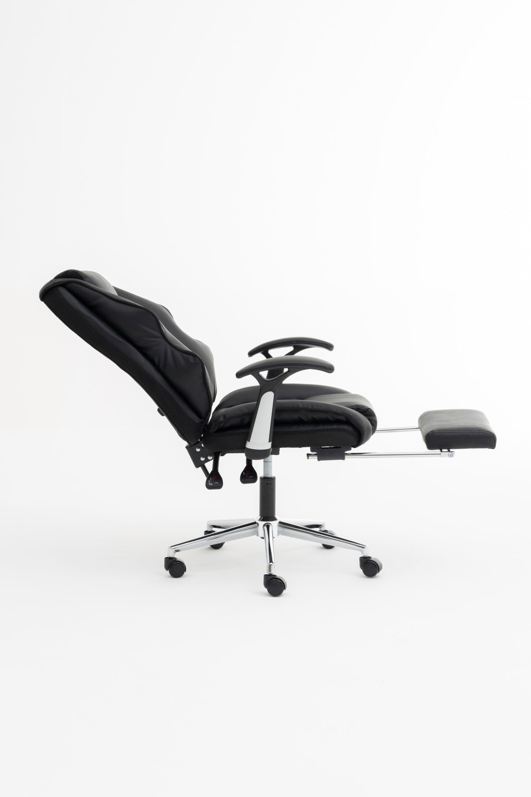 Scaun directorial recliner, suport picioare, Alb perlat 051 - CentrumScaune.ro