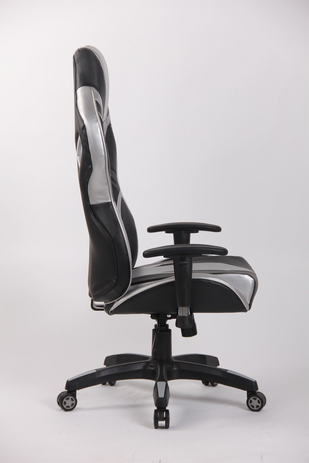 Scaun ergonomic cu suport picioare